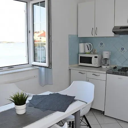 Janice Apartments, Pakoštane
