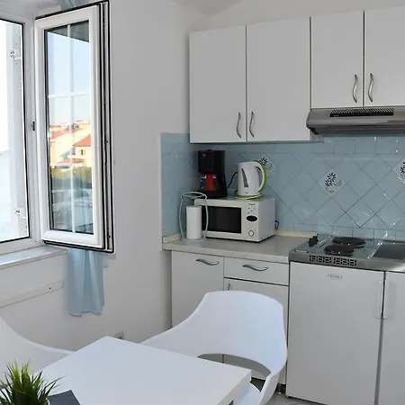 Janice Apartments, Pakoštane