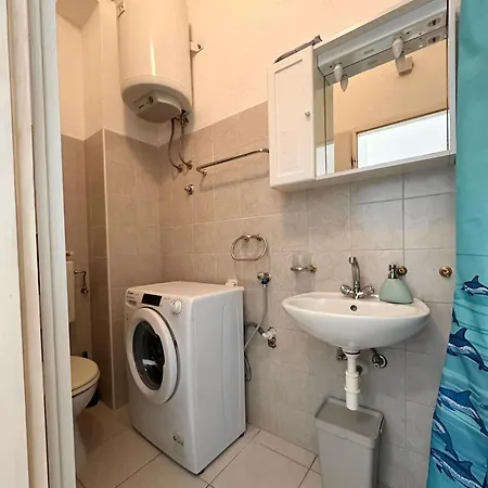 Janice Apartments, *